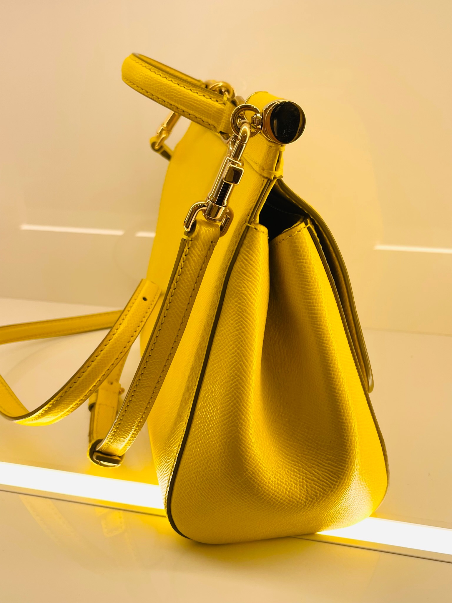 Preowned Dolce & Gabbana Yellow leather Sicily bag 4