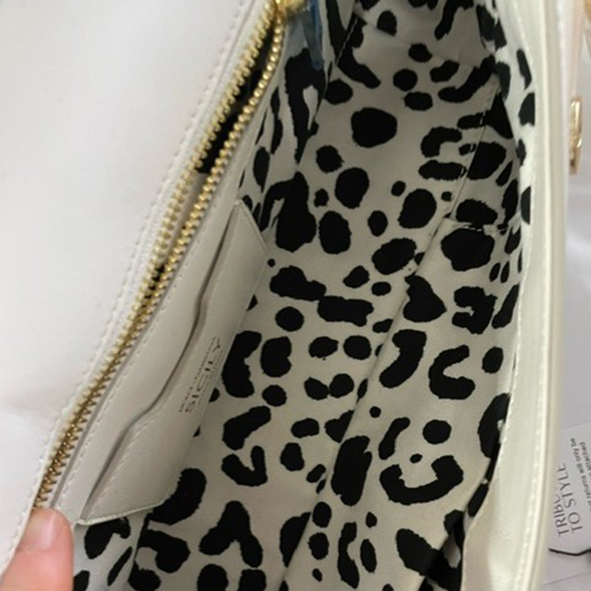 Preowned Dolce & Gabbana White Elongated Sicily Bag white | white leather/calfskin leather 5
