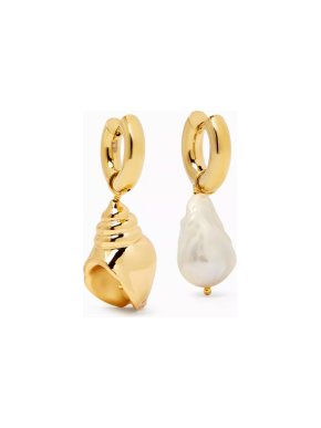 Timeless Pearly Pearl And Seashell Earrings In Gold
