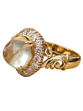 100% Capri Bespoke Vintage Quartz and Diamond Cluster Ring