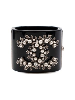 Chanel Faux Pearl Filigree CC Cuff