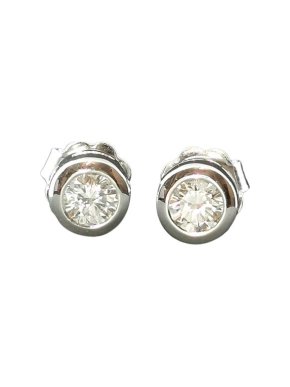 18ct white gold & diamond solitaire stud earrings
