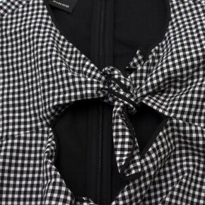 Pinko Gingham Sleeveless Tie-front Top 5