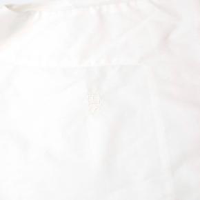 Tome White V-neck Long Sleeve Shirt 8