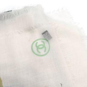 Chanel White Nº 5 Cashmere Stole 9