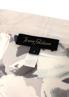 Grey Floral Silk Nightgown and Robe 8