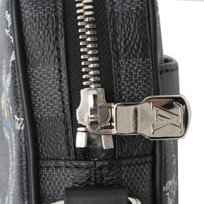 Damier Graphite Renaissance Map Danube Slim PM 10