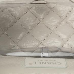 Quilted Whiter Leather Aquarium Backpack 12
