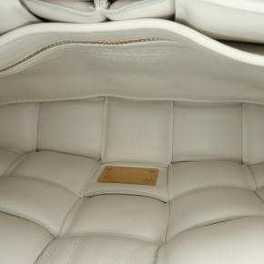 Bottega Veneta White Intrecciato Padded Chain Cassette 6