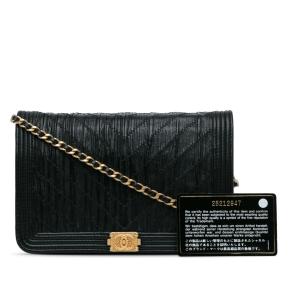 Chanel Black Pleated Crumpled Chevron Le Boy Wallet On Chain 15