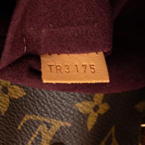 Louis Vuitton Monogram Montaigne MM Tote Bag 7