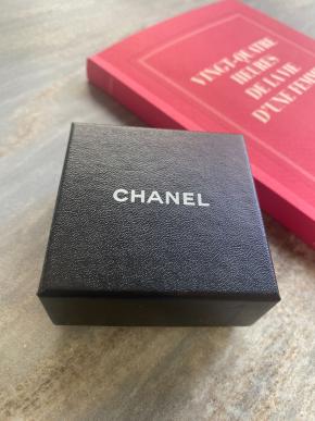 Chanel Vintage Gold Plated Brass CC Earrings 4
