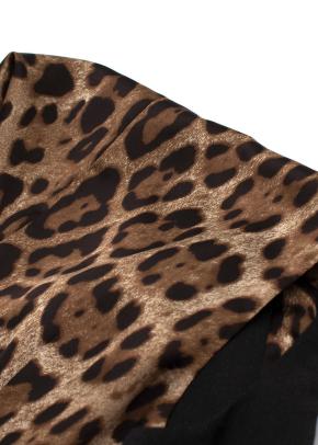 Dolce and Gabanna Leopard Print Back Panel Waistcoat 5