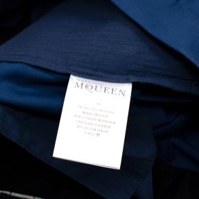 Alexander Mcqueen Blue Wool Pleat Detail Trousers 8