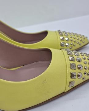 Gucci Yellow Studded Leather Malaga Pointed Toe Pumps 7