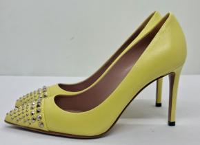 Gucci Yellow Studded Leather Malaga Pointed Toe Pumps 8
