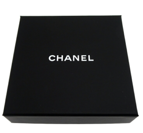 Chanel Navy CC Gold-Tone Pendant 6