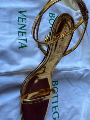 Bottega Veneta Gold Knot Sandals 8