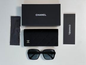 Chanel Black 5408 Square Sunglasses. 7