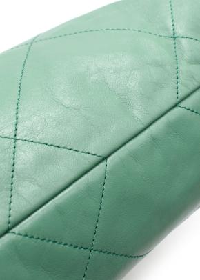 Chanel Small Green 22 Handbag 8