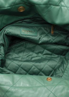 Chanel Small Green 22 Handbag 16