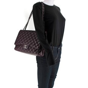 Chanel Jumbo Double Flap Bag in Aubergine 16