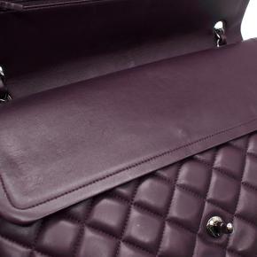Chanel Jumbo Double Flap Bag in Aubergine 17