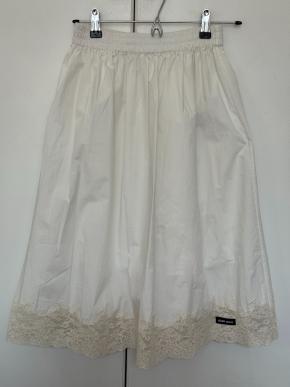 Miu Miu White Cotton Poplin Skirt With Logo Badge 2