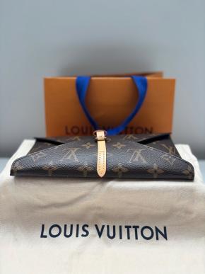 Louis Vuitton Limited Edition Gold And Silver Metal Straw Set 9