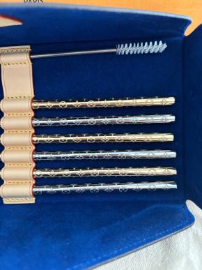 Louis Vuitton Limited Edition Gold And Silver Metal Straw Set 4