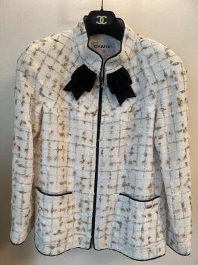 Chanel By The Sea Collection Gold And White Tweed Jacket 17