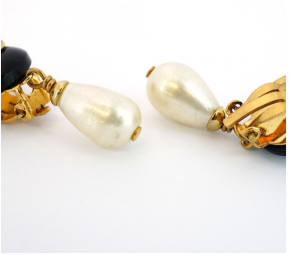 Vintage Chanel Clip-On Drop Earrings 4