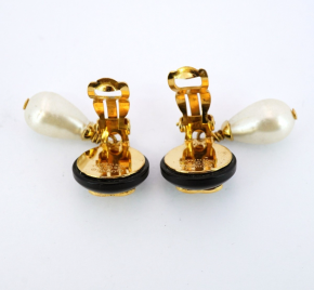 Vintage Chanel Clip-On Drop Earrings 6