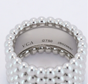Van Cleef Perleé Ring 9