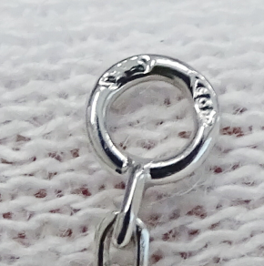 Van Cleef White Gold Frivole Necklace 10