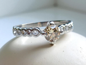 Bespoke Vintage Champagne Diamond Solitaire Ring 5