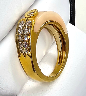 Vintage French Coral And Diamond Gold Ring 2
