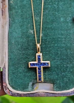 Mappin And Webb Sapphire Cross Pendant 9