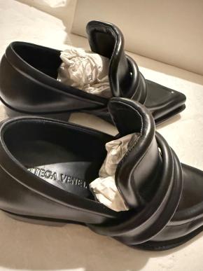 Bottega Veneta Black Leather Spada Loafers 7