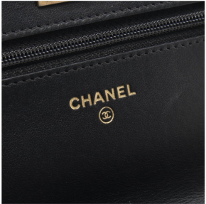 Chanel Pre-Fall 2019 Crocodile Embossed Calfskin Black and Gold Graffiti Bag with Gold Chain 7