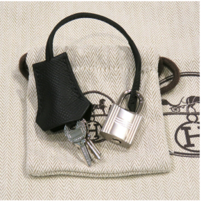 Hermès Kelly 25 Black Epsom With Silver Hardware 10