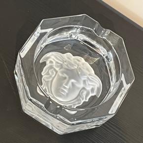 Versace Medusa Lumière Ashtray 3