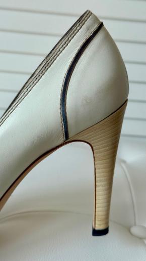 Gucci White Leather Heeled Pumps 4