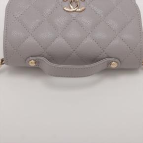 Chanel Grey Matelasse Caviar Wallet On Chain 8