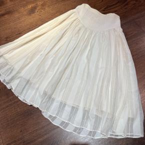Renli Su ‘Prudence’ Linen Smocked Midi Skirt 15