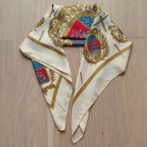 Hermes 'Les Arme de Paris' 90cm Silk Scarf 4