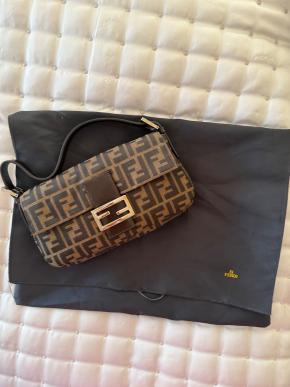 Fendi Vintage FF Canvas Baguette Bag 8