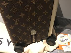 Louis Vuitton Coated Canvas/Leather Horizon 50 Cabin Trolley Luggage. 9