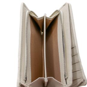 Gucci Grey Leather Blondie Wallet 10