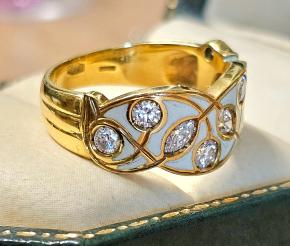 Kutchinsky Marquis And Round Diamond Set Gold Ring 6